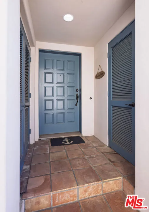 Santa Barbara, California 93108, United States, 3 Bedrooms Bedrooms, ,3 BathroomsBathrooms,Residential,Active,91125