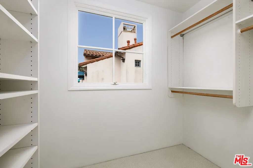 Santa Barbara, California 93108, United States, 3 Bedrooms Bedrooms, ,3 BathroomsBathrooms,Residential,Active,91125