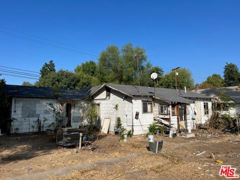 A home in Tarzana