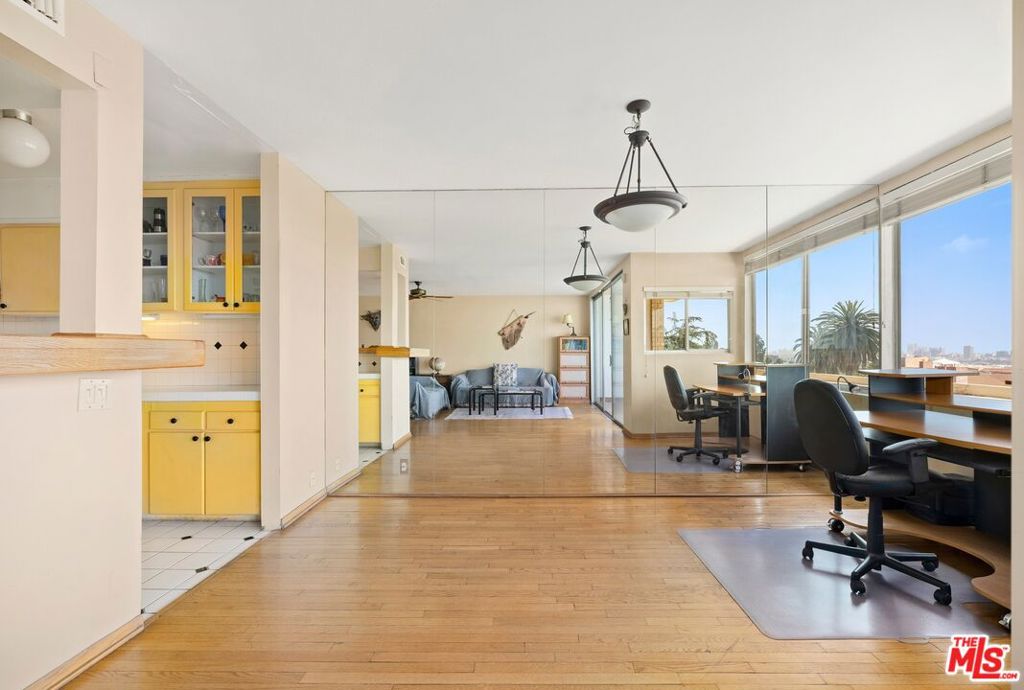 Properties 4 7309 Franklin Avenue 502