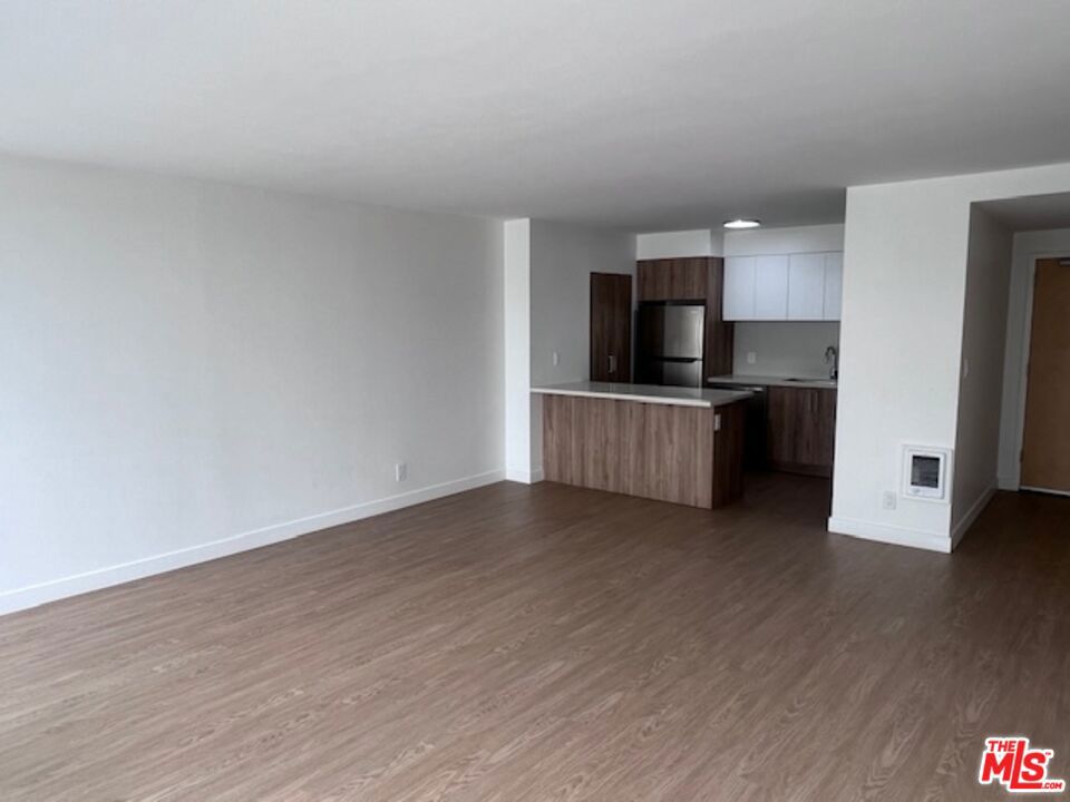 Properties 2 2700 Neilson Way 228