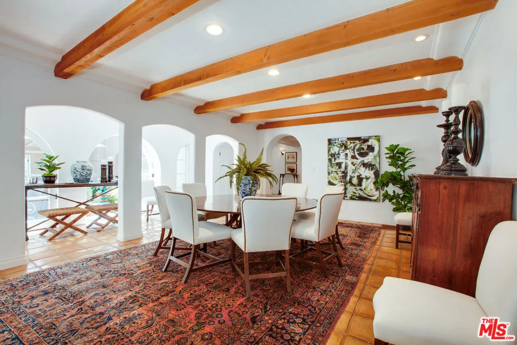 Pacific Palisades, California 90272, United States, 8 Bedrooms Bedrooms, ,8 BathroomsBathrooms,Residential,Active,94217