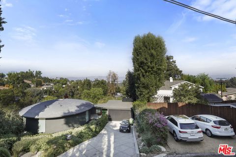 A home in Woodland Hills