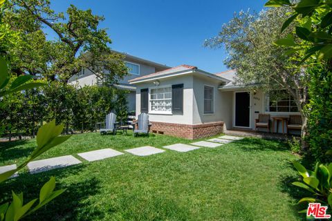 Single Family Residence in Los Angeles CA 8004 Holy Cross Place 1.jpg