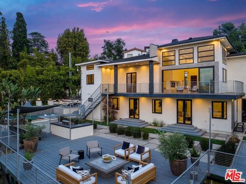 A home in Studio City