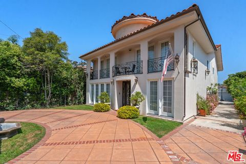 A home in Tarzana