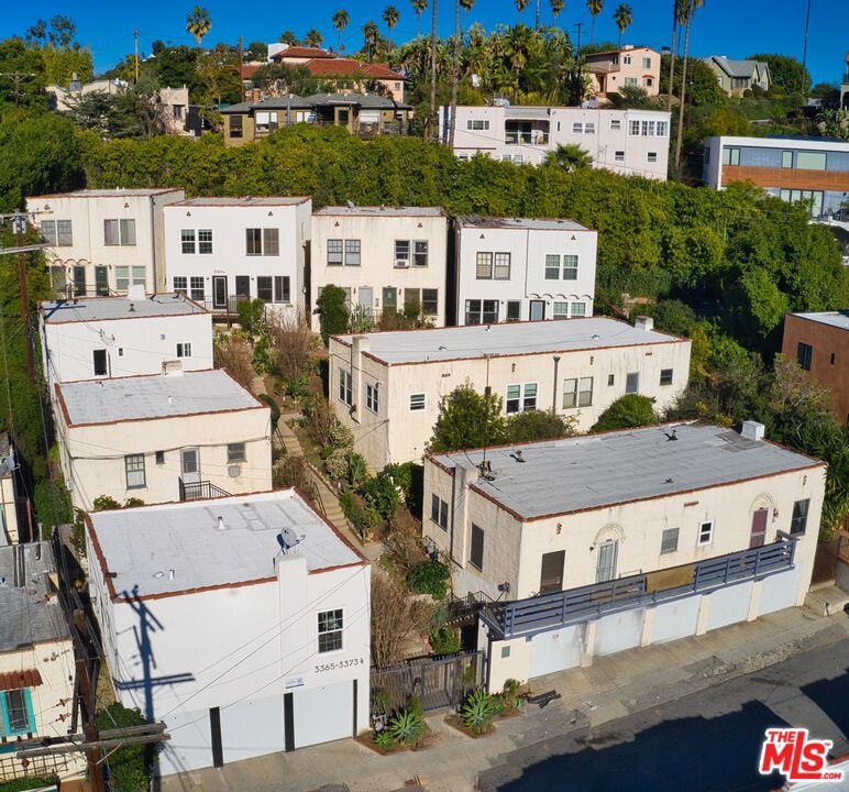 Properties 1 3365 Hamilton Way