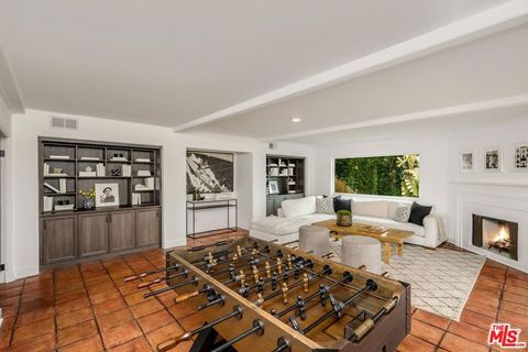 A home in Studio City