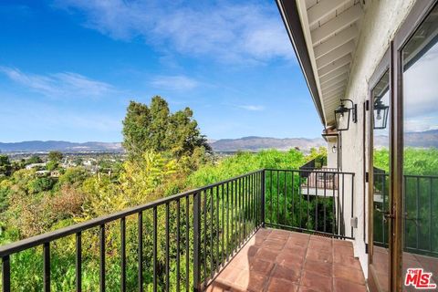 A home in Studio City