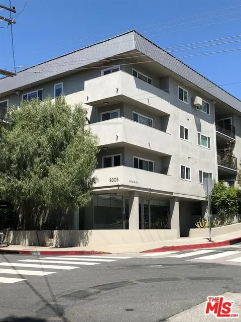 MLS: 25514651