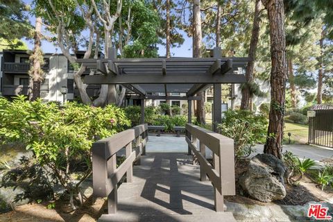 A home in Playa del Rey