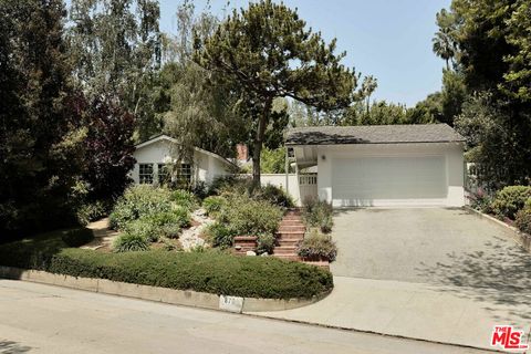 870 Laguna Road Pasadena CA 91105