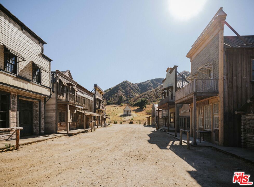 Properties 2 25933 Sand Canyon Road