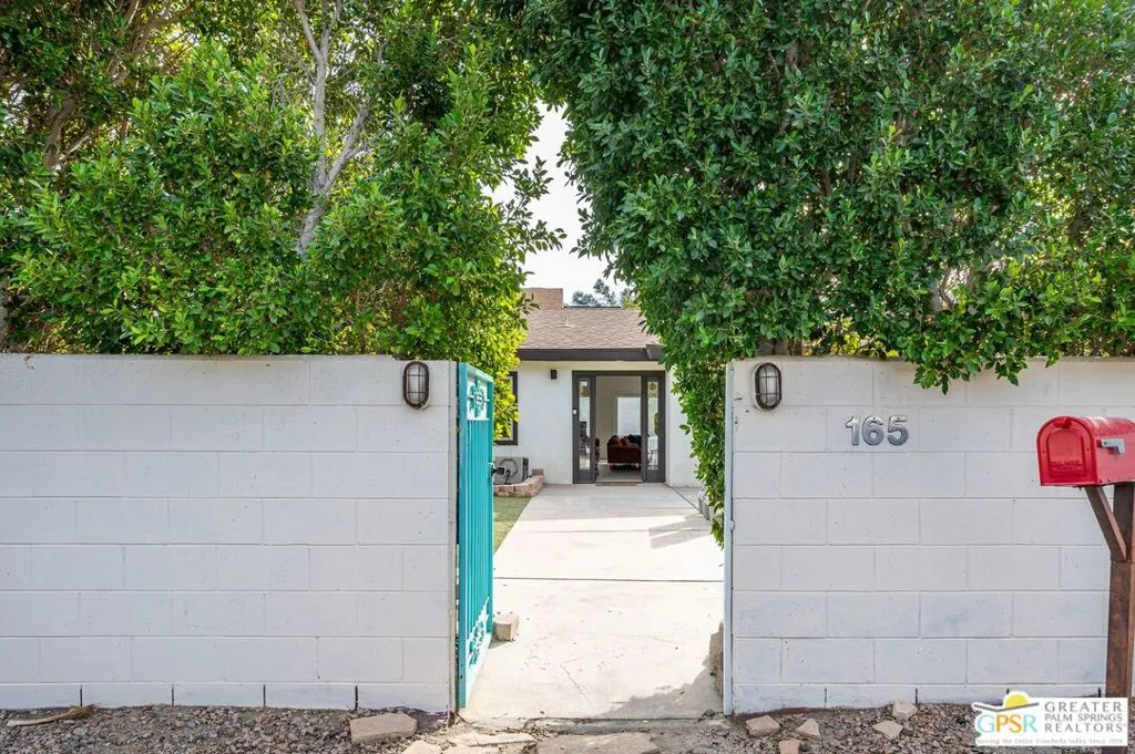 Palm Springs, California 92262, United States, 6 Bedrooms Bedrooms, ,4 BathroomsBathrooms,Residential,Pending,14438