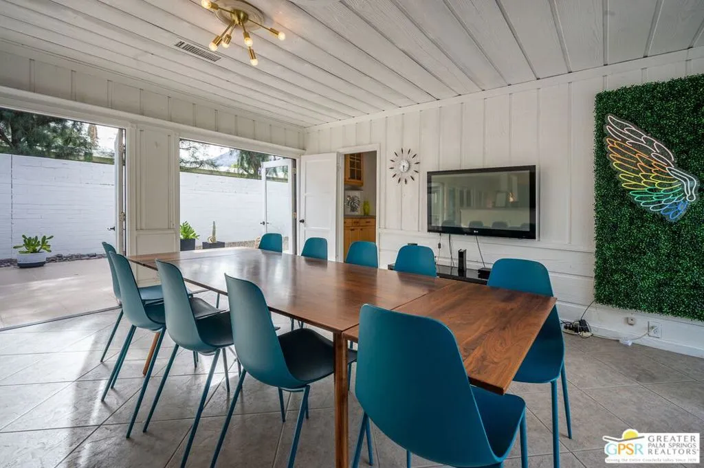 Palm Springs, California 92262, United States, 6 Bedrooms Bedrooms, ,4 BathroomsBathrooms,Residential,Pending,14438