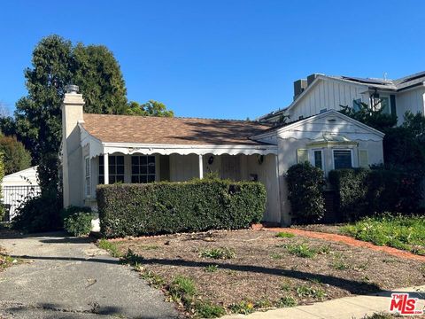 A home in Studio City