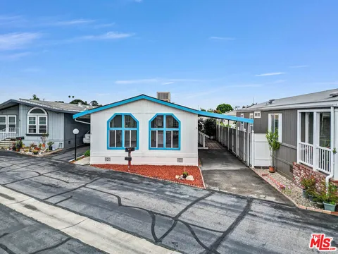 MLS: 25535005