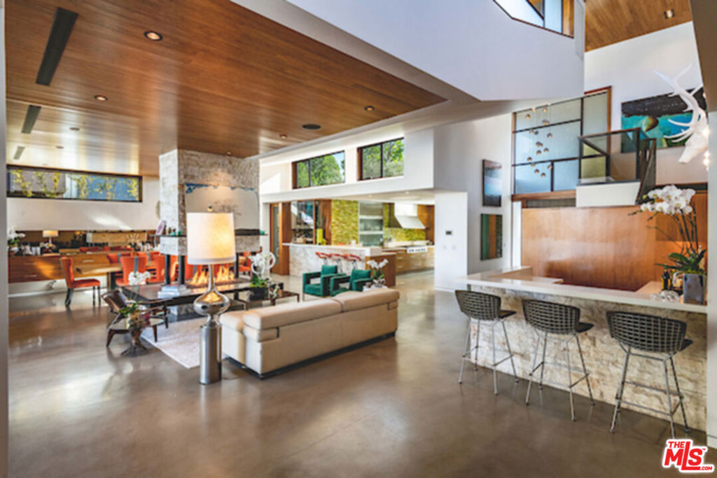 Properties 2 6429 Riggs Place