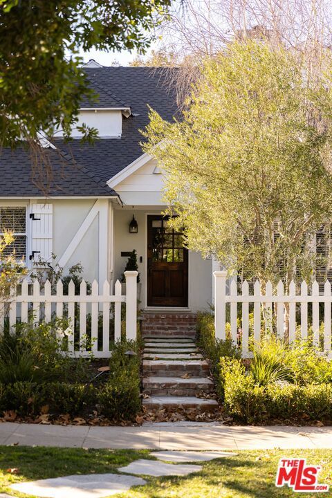 A home in Studio City