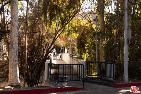 A home in Studio City