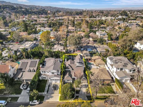 A home in Studio City