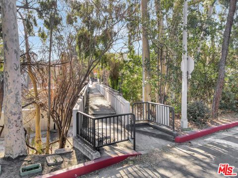 A home in Studio City