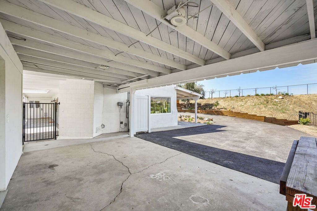 listing image 44