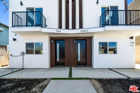 11344 Hatteras Street North Hollywood CA 91601