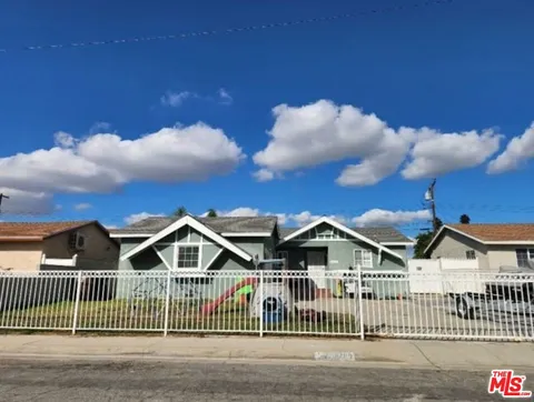 MLS: 25504577