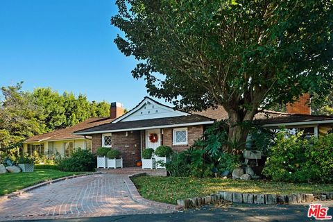 A home in Studio City