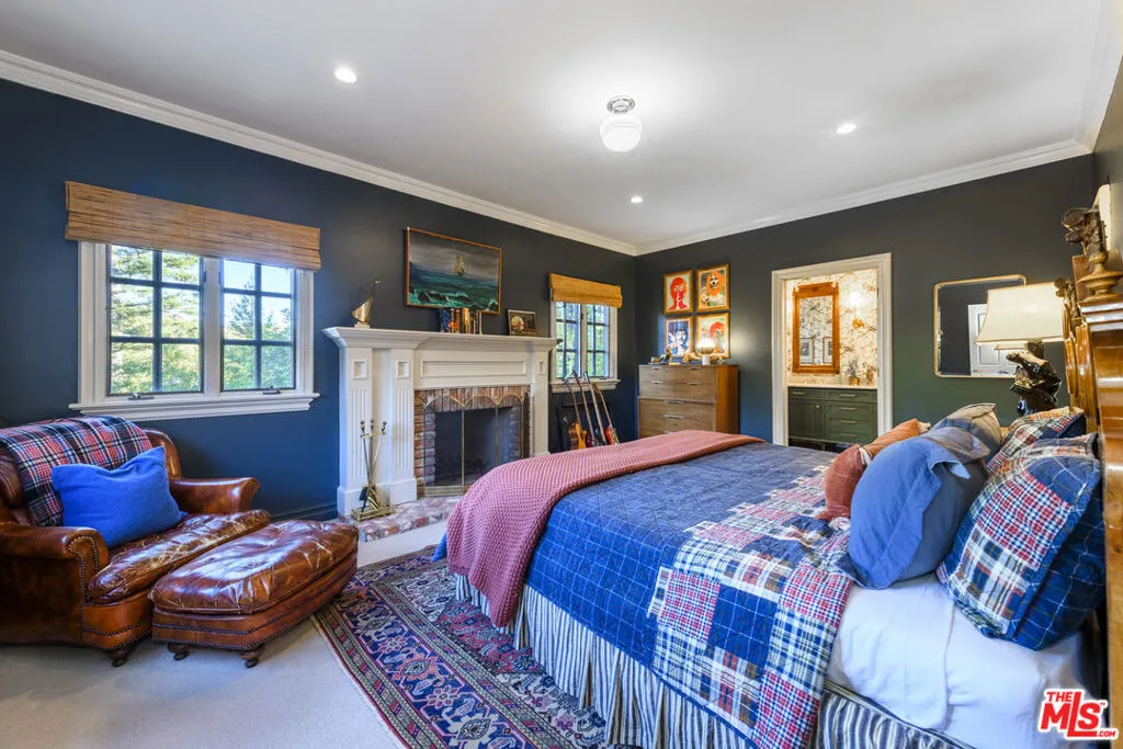 Woodland Hills, California 91364, United States, 5 Bedrooms Bedrooms, ,6 BathroomsBathrooms,Residential,Active,33663