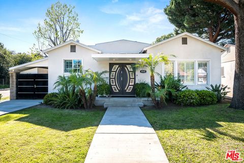 A home in Toluca Lake