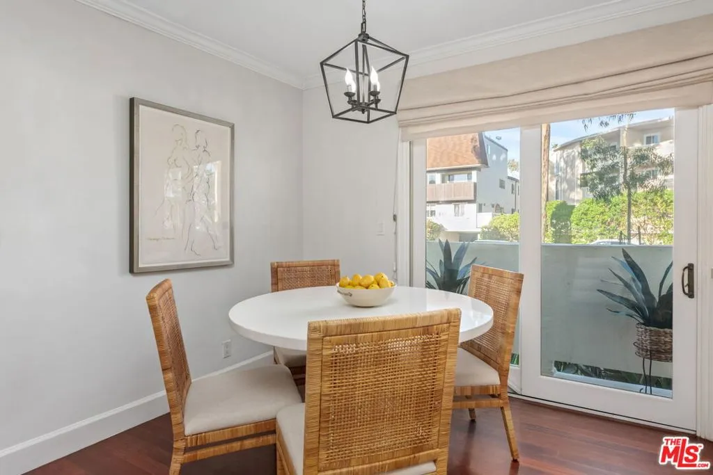 Santa Monica, California 90403, United States, 2 Bedrooms Bedrooms, ,2 BathroomsBathrooms,Residential,Active,314