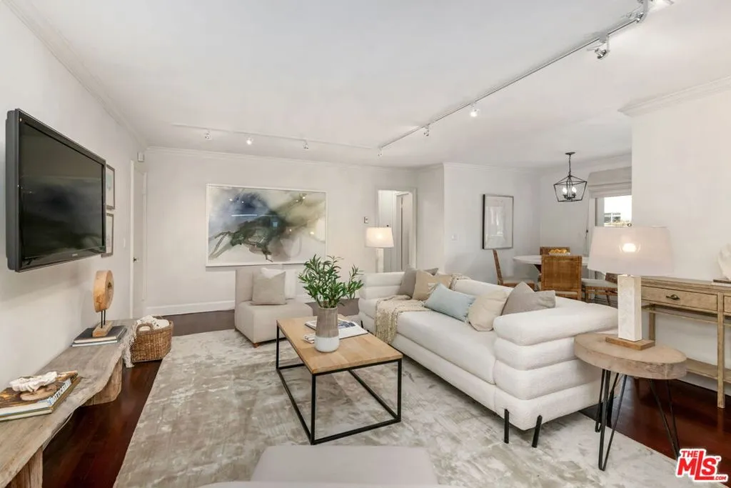 Santa Monica, California 90403, United States, 2 Bedrooms Bedrooms, ,2 BathroomsBathrooms,Residential,Active,314