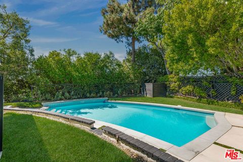 A home in Woodland Hills