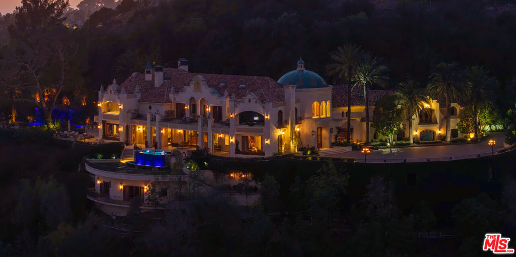 Properties 1 10066 Cielo Drive