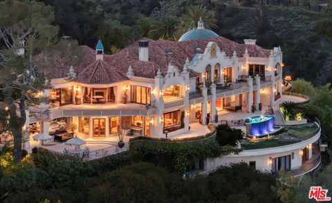 10066 Cielo Drive Beverly Hills CA 90210