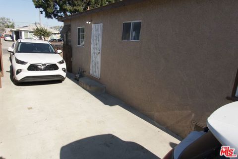 A home in Inglewood