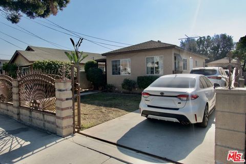 A home in Inglewood