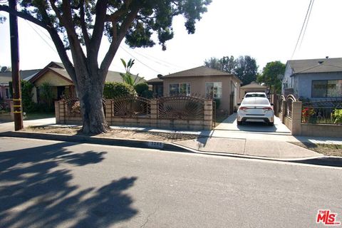 A home in Inglewood