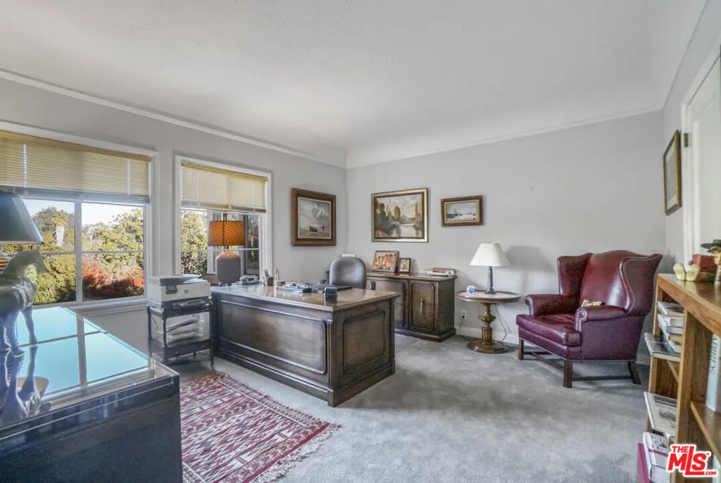 Los Angeles, California 90024, United States, 5 Bedrooms Bedrooms, ,4 BathroomsBathrooms,Residential,Pending,33810