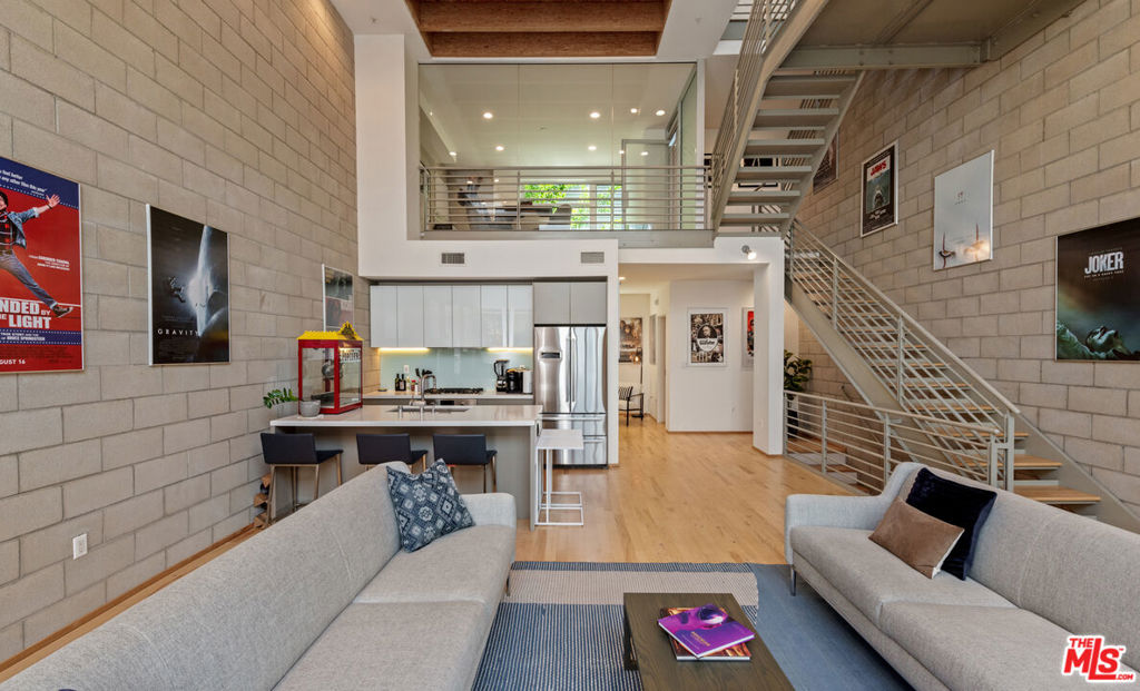 Properties 3 3450 Cahuenga Boulevard 410