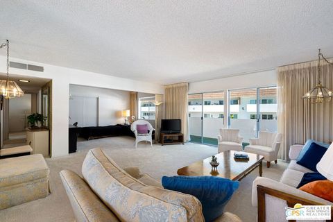 Condominium in Palm Springs CA 2393 Skyview Drive 6.jpg