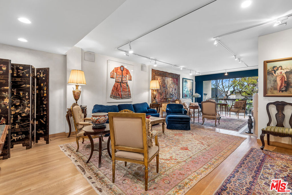 Properties 2 325 N Oakhurst Drive 300