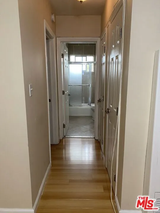 Los Angeles, California 90025, United States, 1 Bedroom Bedrooms, ,1 BathroomBathrooms,Residential,Active,108162