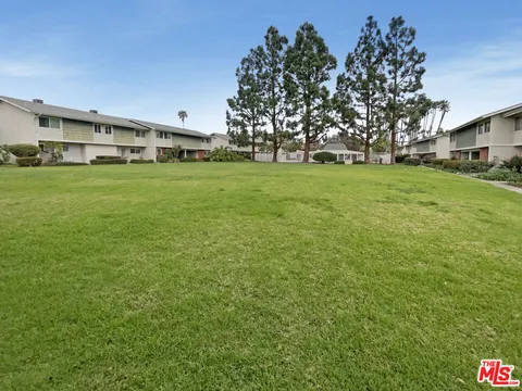 MLS: 25510407