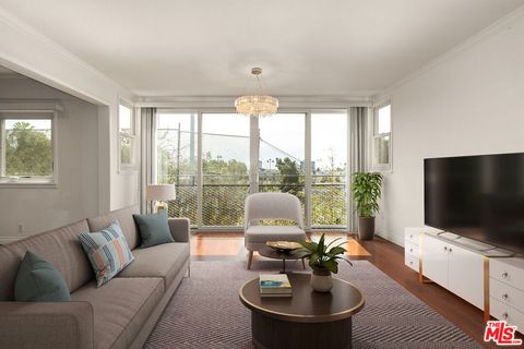 289 S Barrington Avenue A307 Los Angeles CA 90049