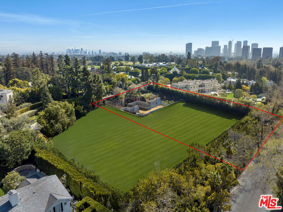 Properties 1 355 S Mapleton Drive