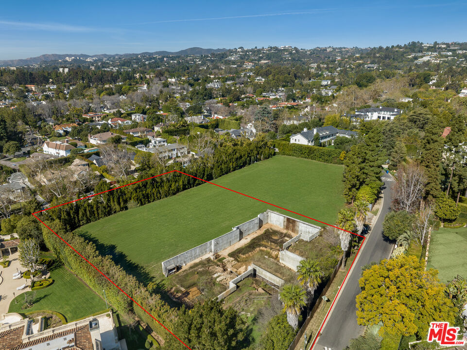 Properties 2 355 S Mapleton Drive