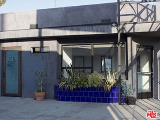 428 N LINCOLN